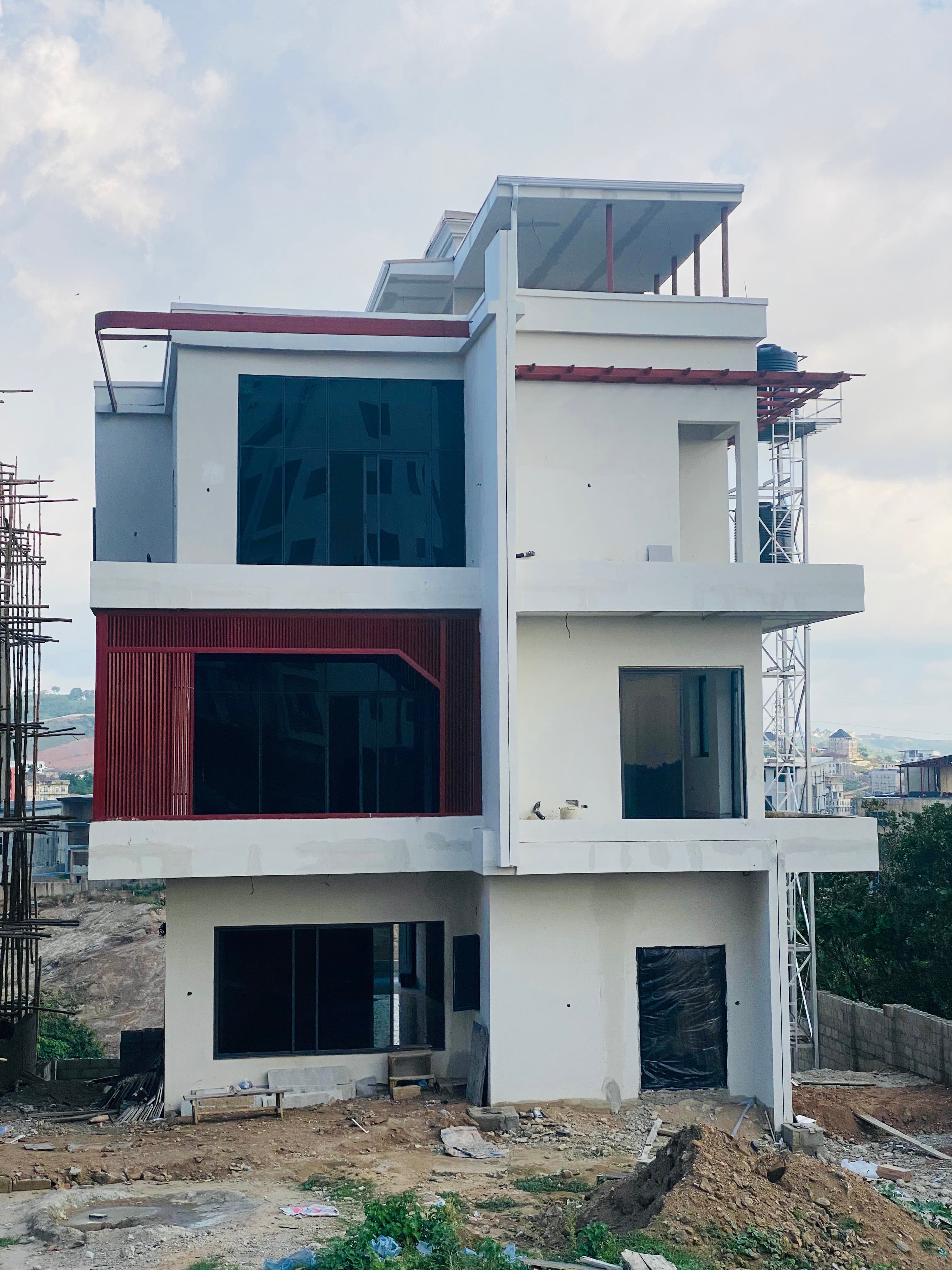 8-Bedroom fully detatched mansion